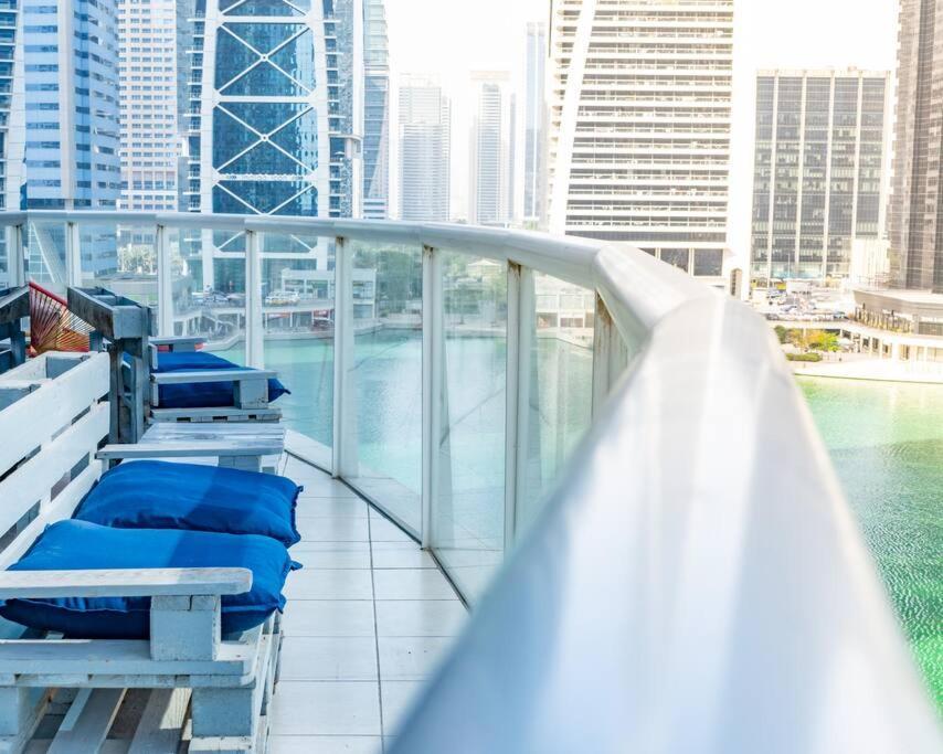Appartement Breathtaking Lake View In Jlt Metro Cluster Dubai
