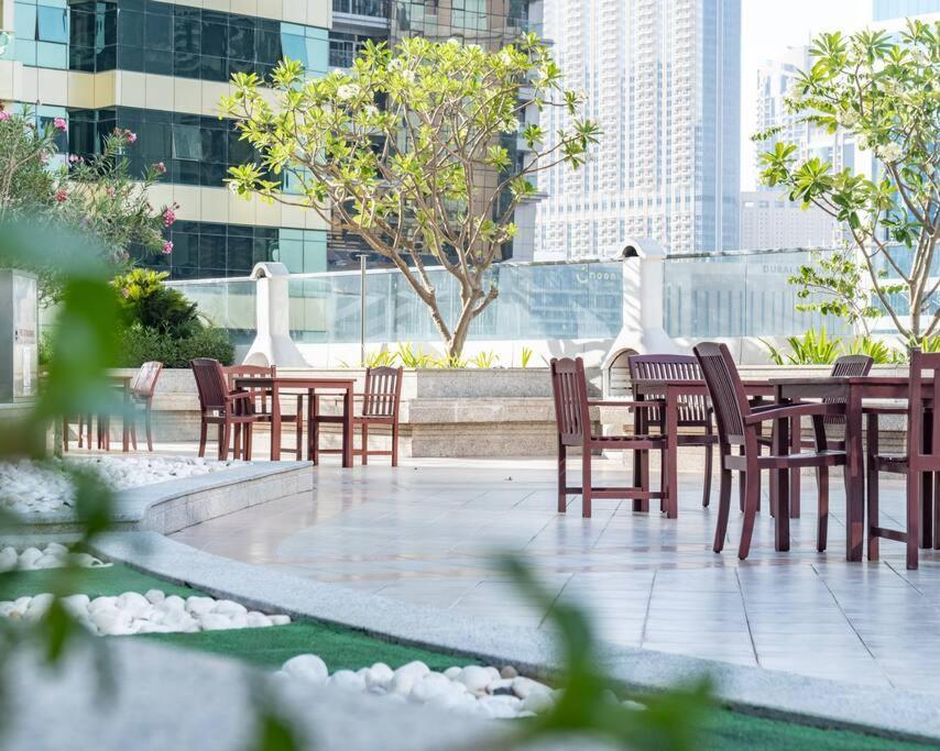 Appartement Breathtaking Lake View In Jlt Metro Cluster Dubai