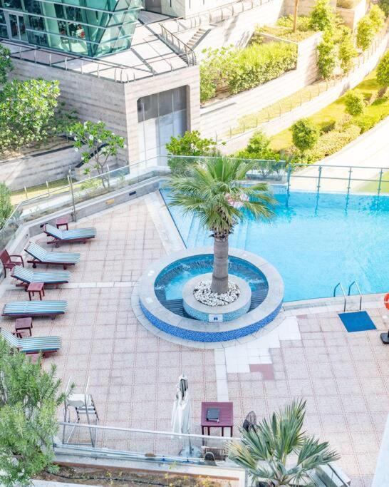 Breathtaking Lake View In Jlt Metro Cluster Appartement